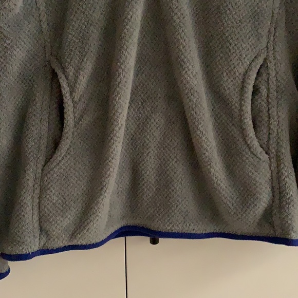 Women’s Patagonia sweater - Picture 4 of 4